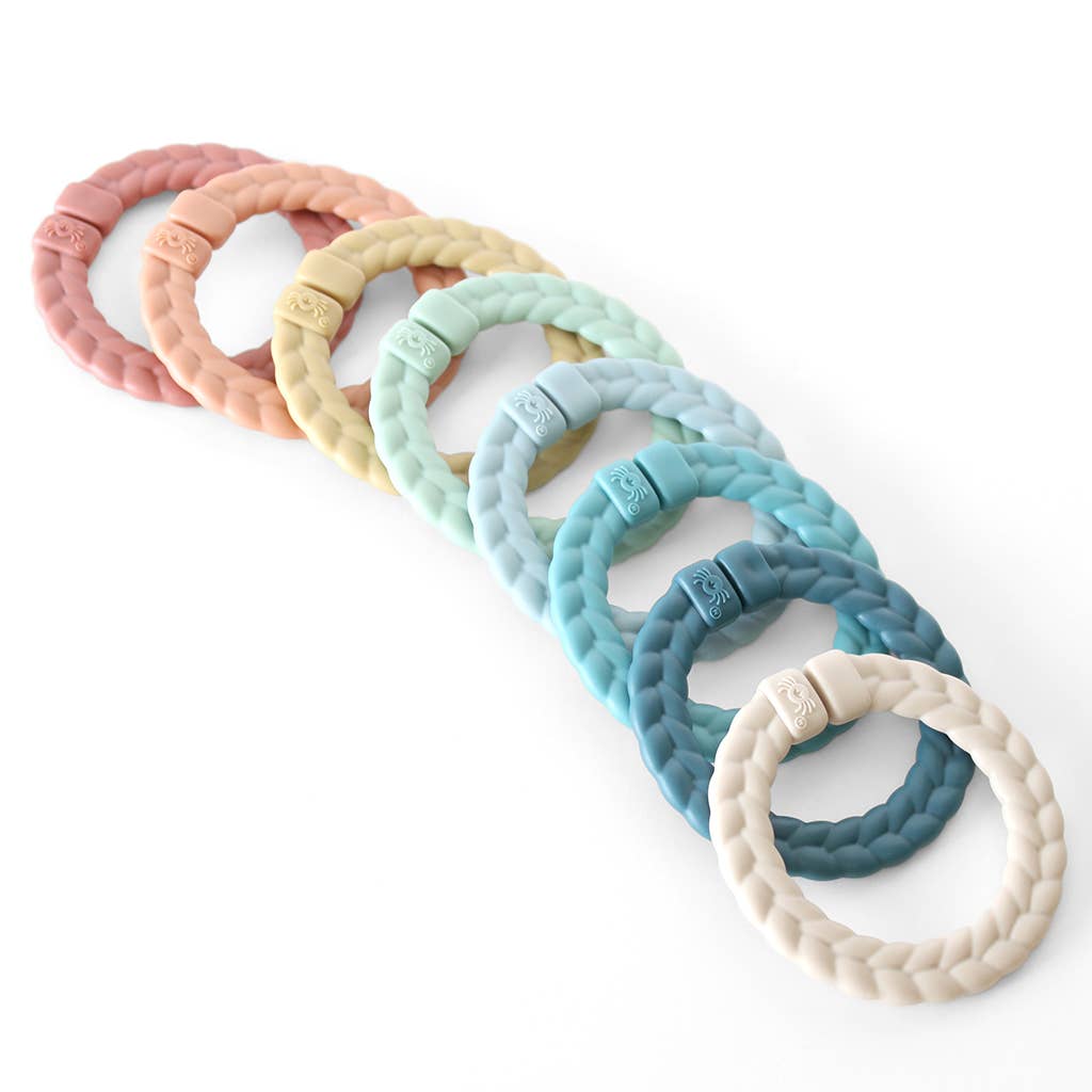 Bespoke Itzy Rings Linking Ring Set: Rainbow