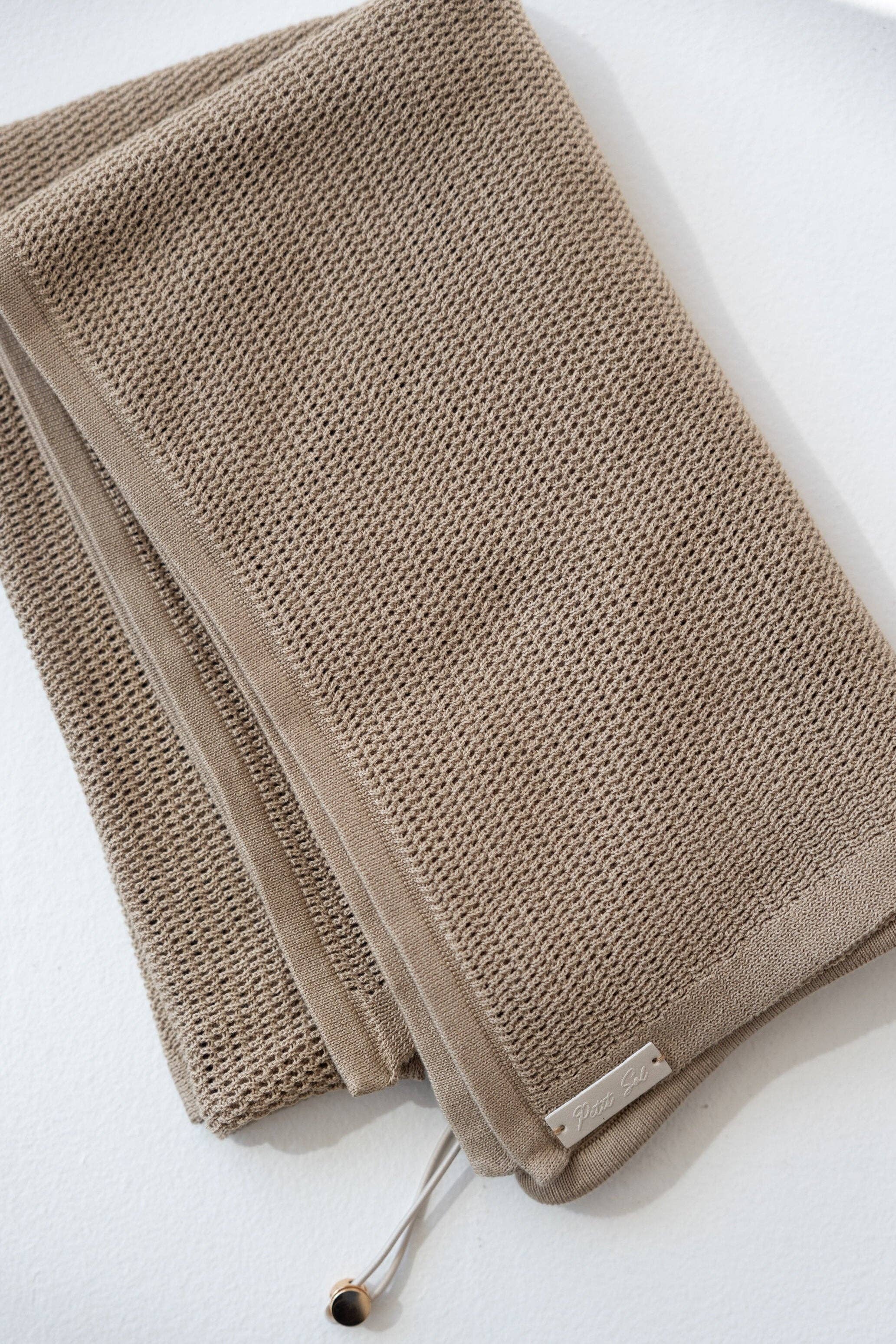 Nursing Cocoon: Sand