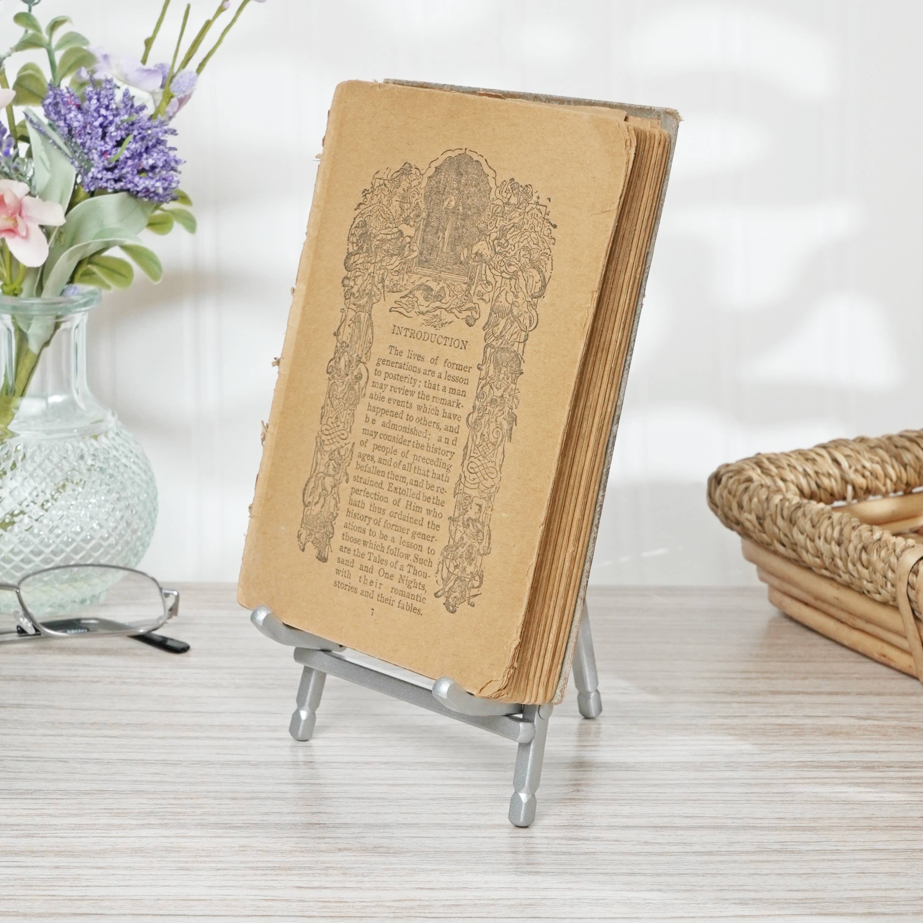 7" Easel